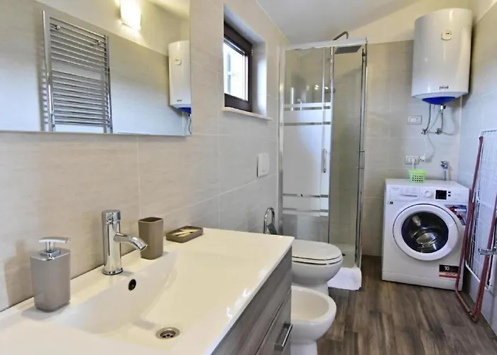 Loredana Kat By Interhome Apartman