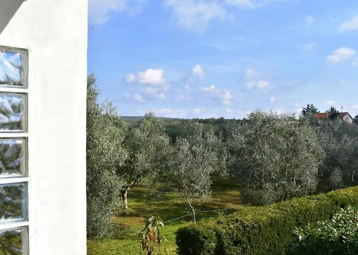 Loredana Kat By Interhome Appartement Umag