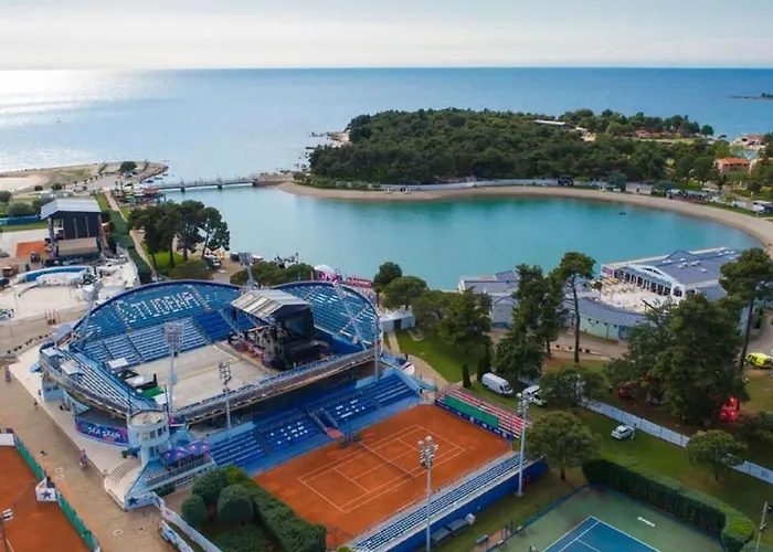 Apartman Loredana Kat By Interhome *