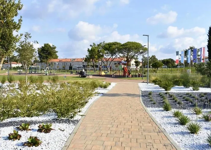 Loredana Kat By Interhome Apartman *