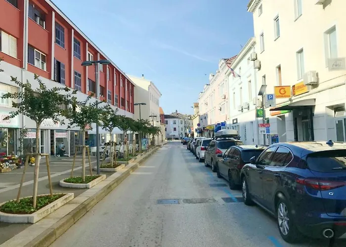 Loredana Kat By Interhome Apartman