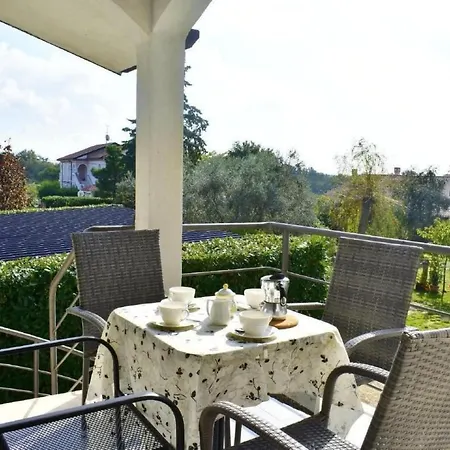 Apartment Loredana Kat By Interhome