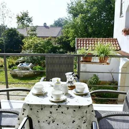 Loredana Kat By Interhome Apartment